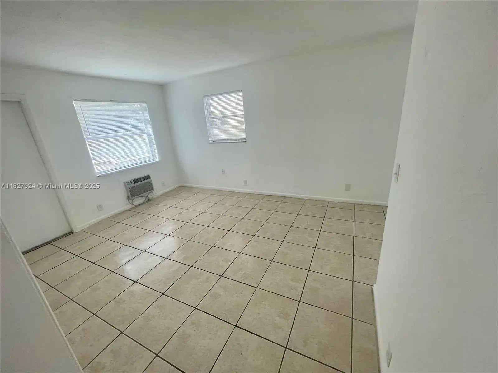 2 bedroom 1 bath Residential Lease for rent at 726 21st St # 4, West Palm Beach FL 33407