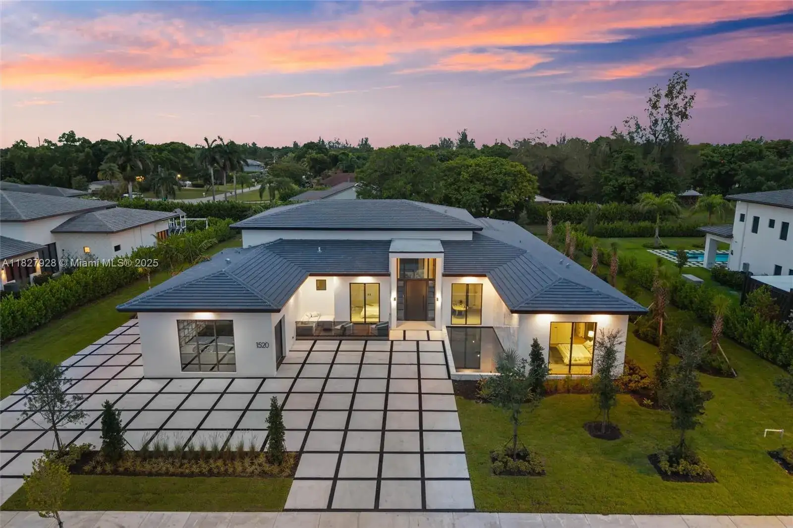 6 bedroom 7 bath Residential for sale at 1520 SW 149th Ter, Davie FL 33326