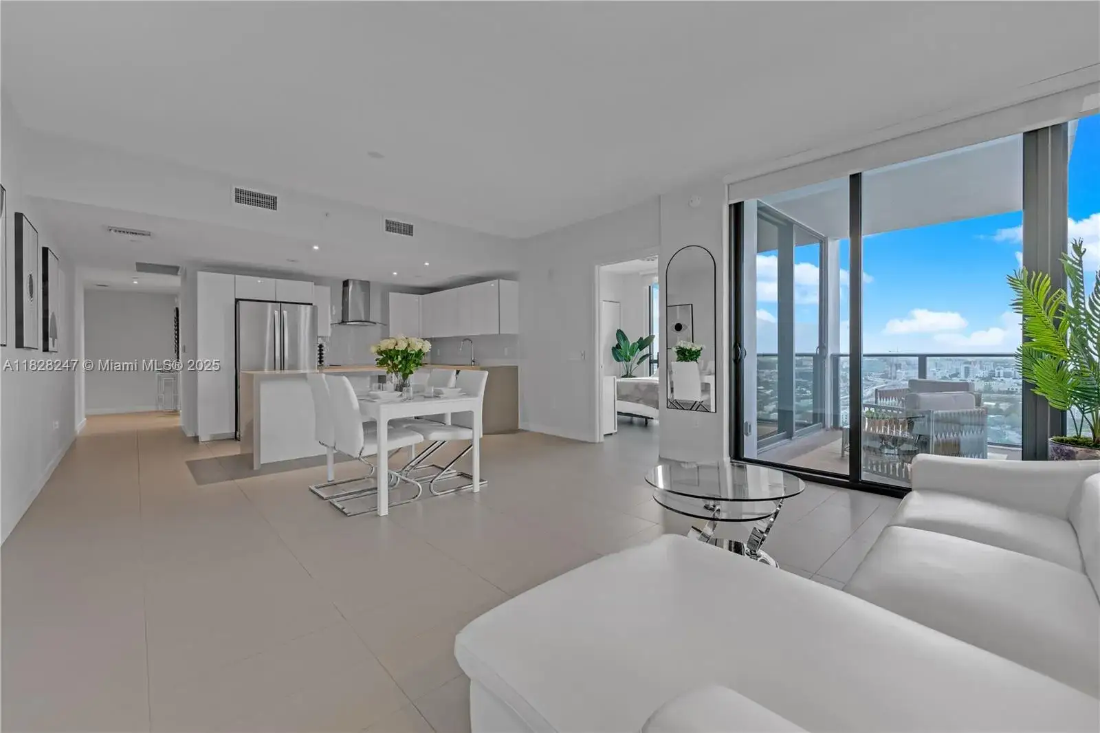 2 bedroom 2 bath Residential for sale at 1600 NE 1ST AVE # 2916, Miami FL 33132