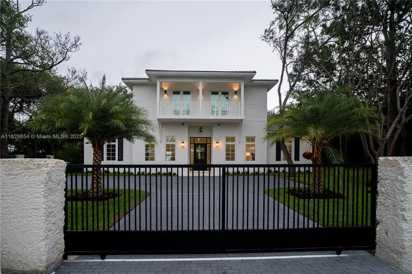 6 bedroom 7 bath Residential for sale at 7605 SW 71st Ave, Miami FL 33143