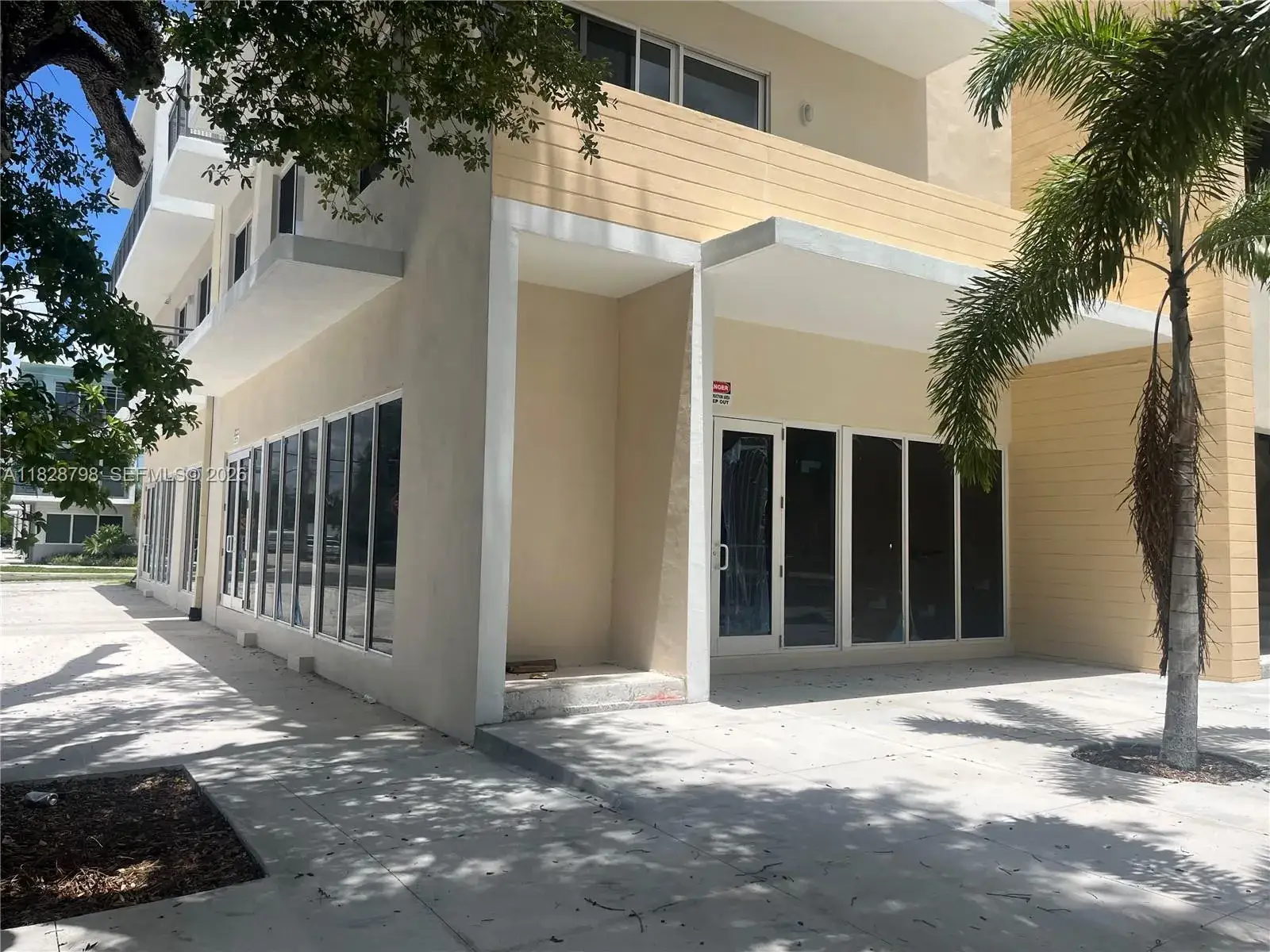 Commercial Sale for sale at 1105 SW 70th Ave # 102, Miami FL 33144