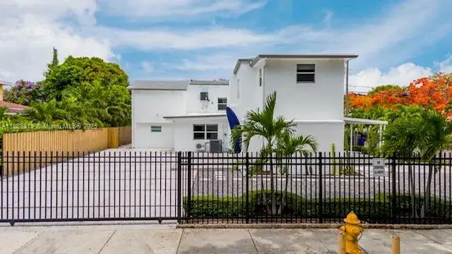 3 bedroom 2 bath Residential Lease for rent at 590 SW 23rd Ave # 1, Miami FL 33135