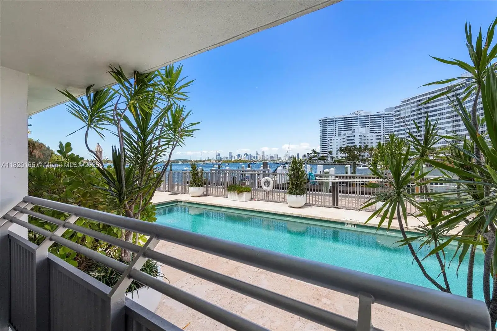 1 bedroom 1 bath Residential Lease for rent at 1491 Lincoln Ter # 102, Miami Beach FL 33139
