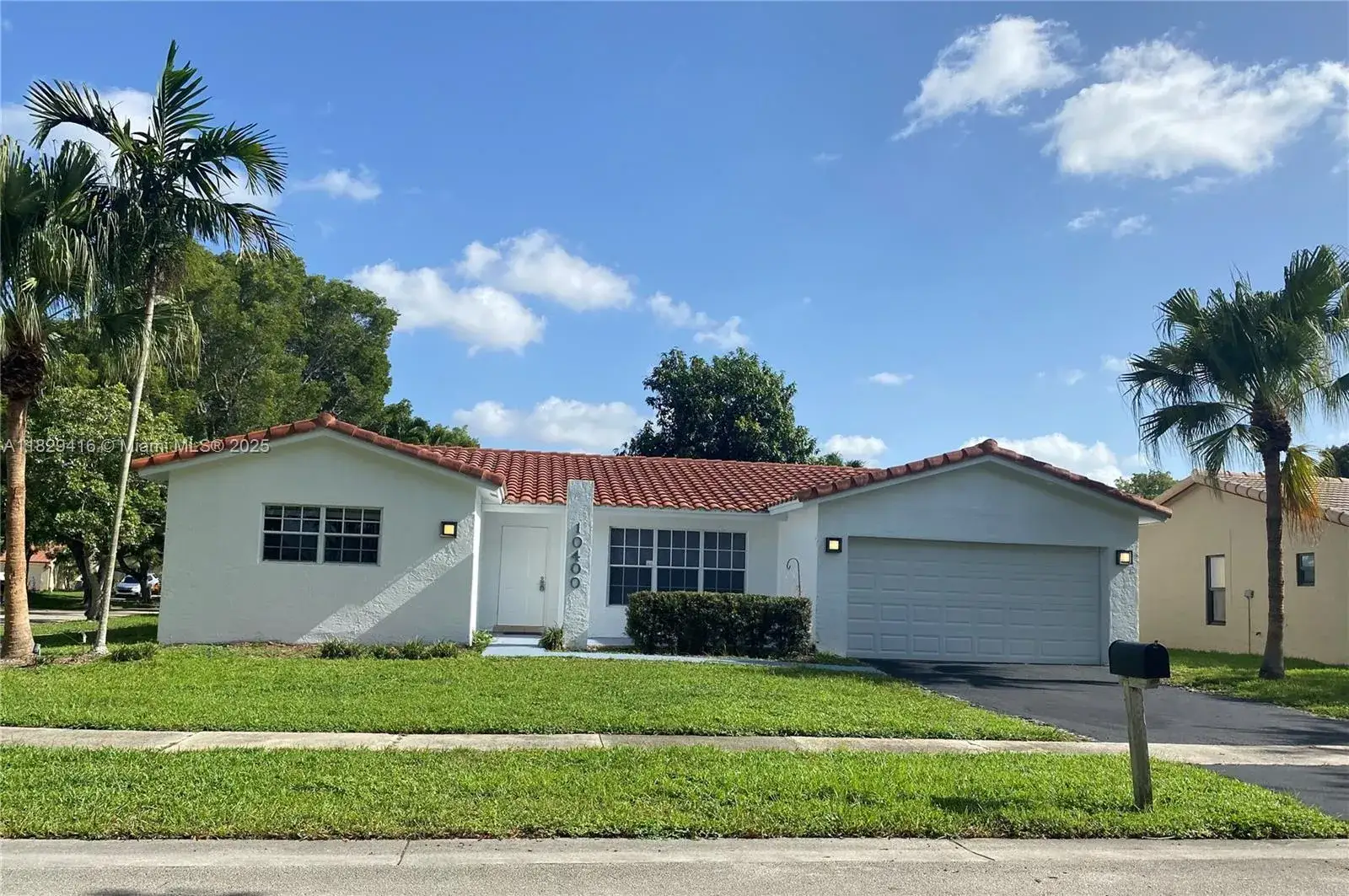 4 bedroom 3 bath Residential Lease for rent at 10400 NW 5th Ct, Plantation FL 33324