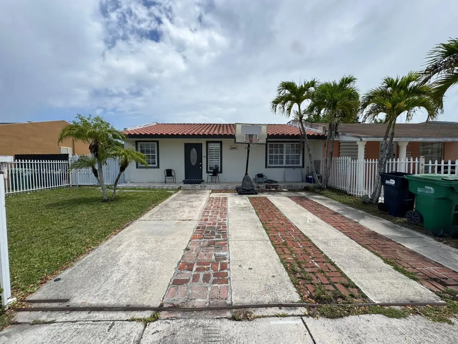 3 bedroom 2 bath Residential for sale at 12841 SW 54th St # 1, Miami FL 33175