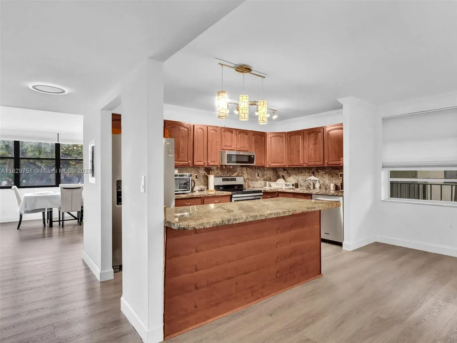 3 bedroom 2 bath Residential for sale at 20381 NE 30th Ave # 7, Aventura FL 33180