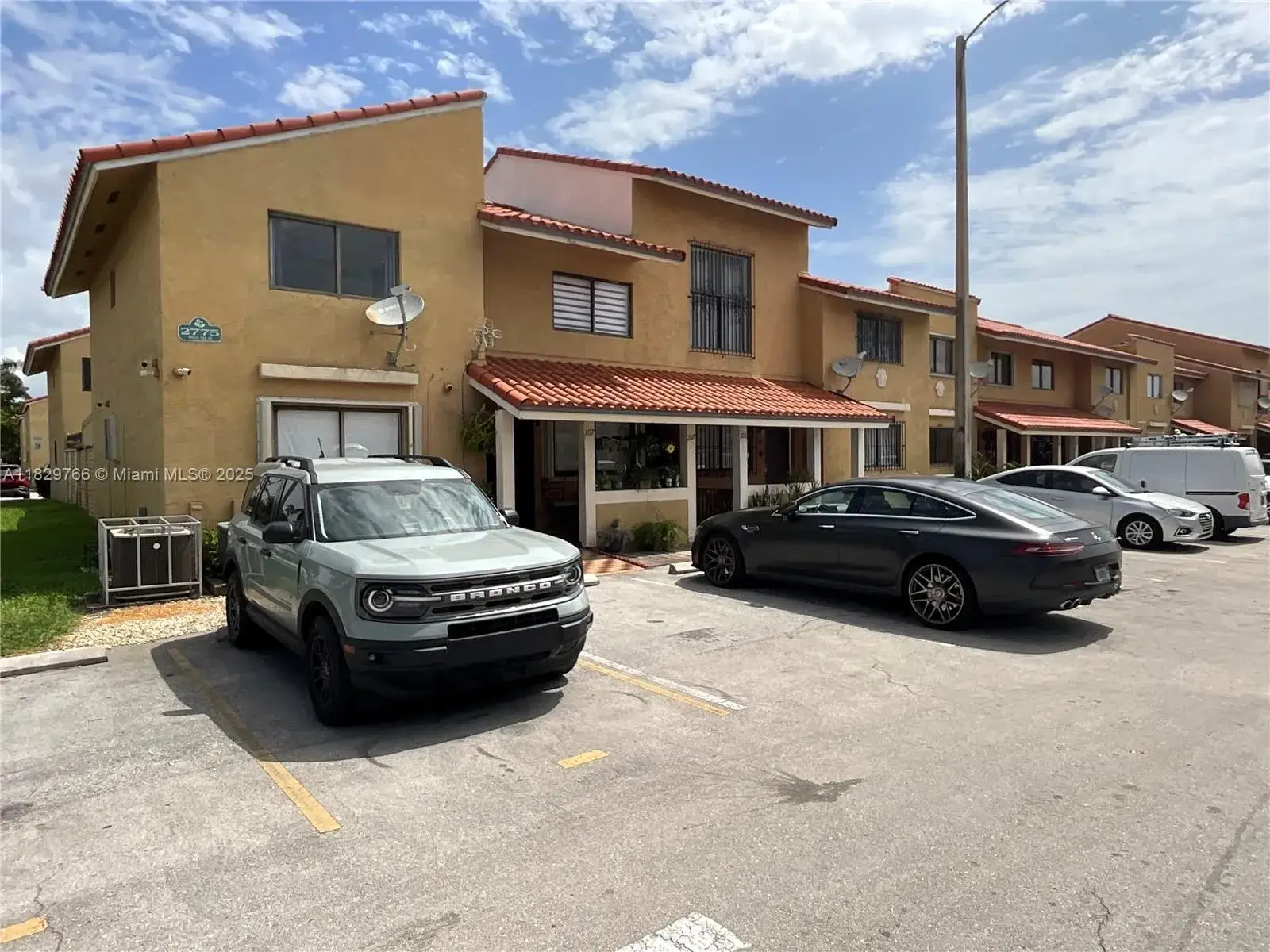 2 bedroom 2 bath Residential Lease for rent at 2775 W 62nd St # 207, Hialeah FL 33016