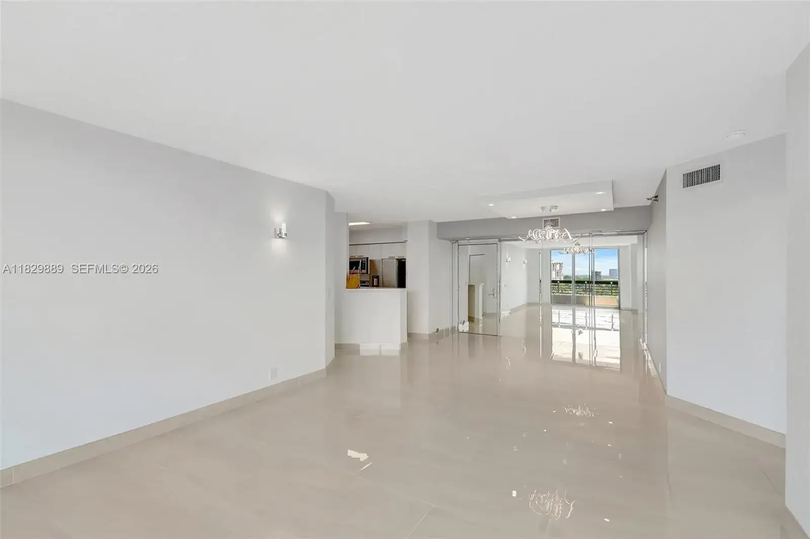 2 bedroom 2 bath Residential for sale at 3400 NE 192nd St # 1606, Aventura FL 33180