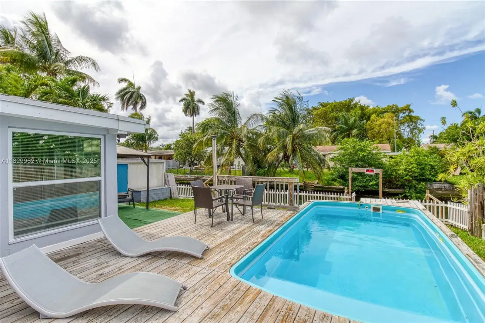 3 bedroom 2 bath Residential Lease for rent at 3039 Grant St # 3039, Hollywood FL 33021