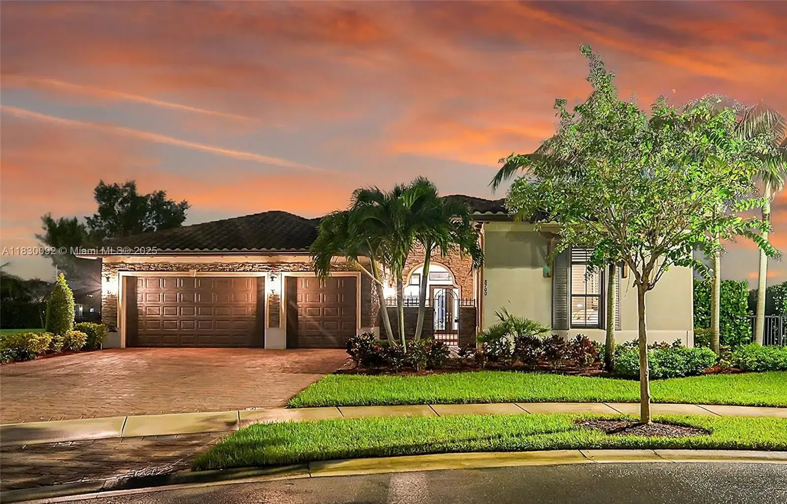 5 bedroom 4 bath Residential for sale at 8700 Waterview Ter, Parkland FL 33076