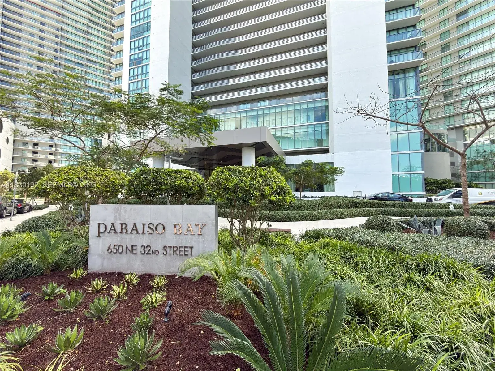 2 bedroom 3 bath Residential for sale at 650 NE 32nd St # 802, Miami FL 33137