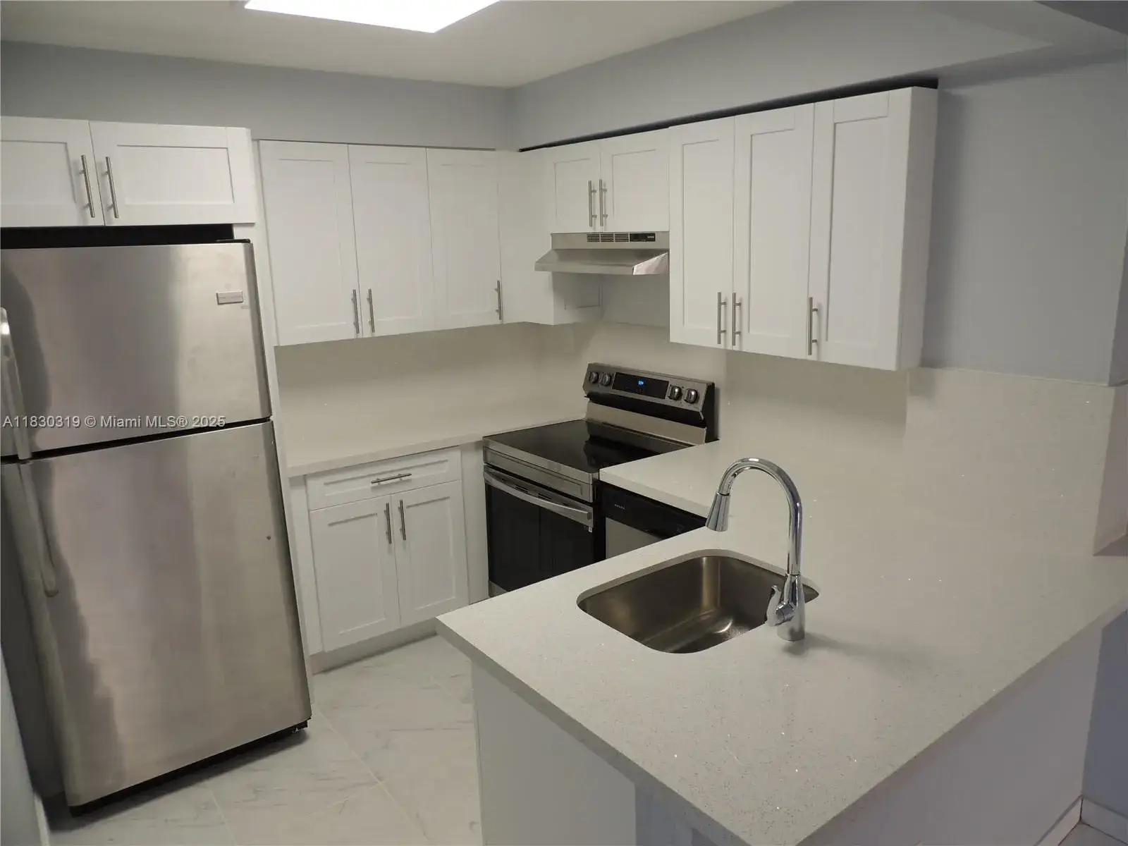 2 bedroom 2 bath Residential Lease for rent at 15444 SW 85th Ln # 144, Miami FL 33193