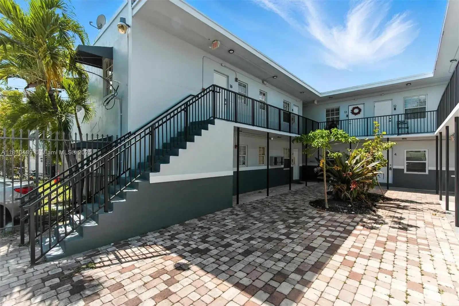 1 bedroom 1 bath Residential for sale at 3615 Thomas Ave # 16, Miami FL 33133