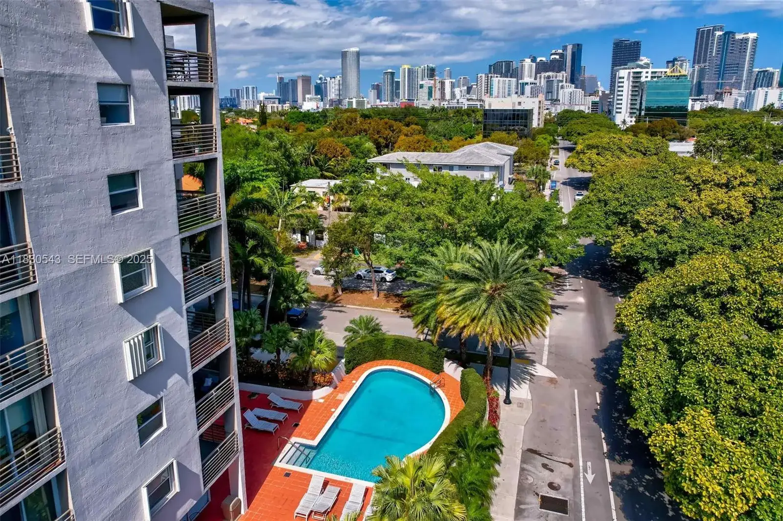 1 bedroom 1 bath Residential for sale at 2400 SW 3rd Ave # 506, Miami FL 33129