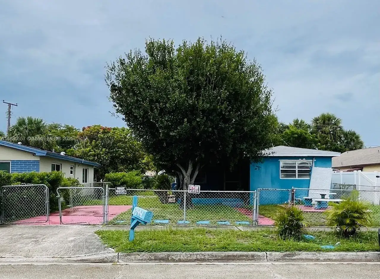 3 bedroom 1 bath Residential for sale at 1344 W 10th St, Riviera Beach FL 33404