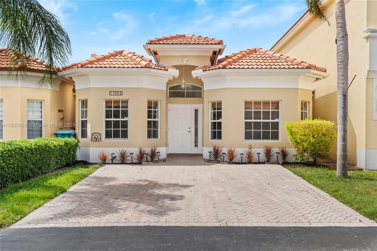3 bedroom 2 bath Residential Lease for rent at 16334 SW 103rd St # 0, Miami FL 33196