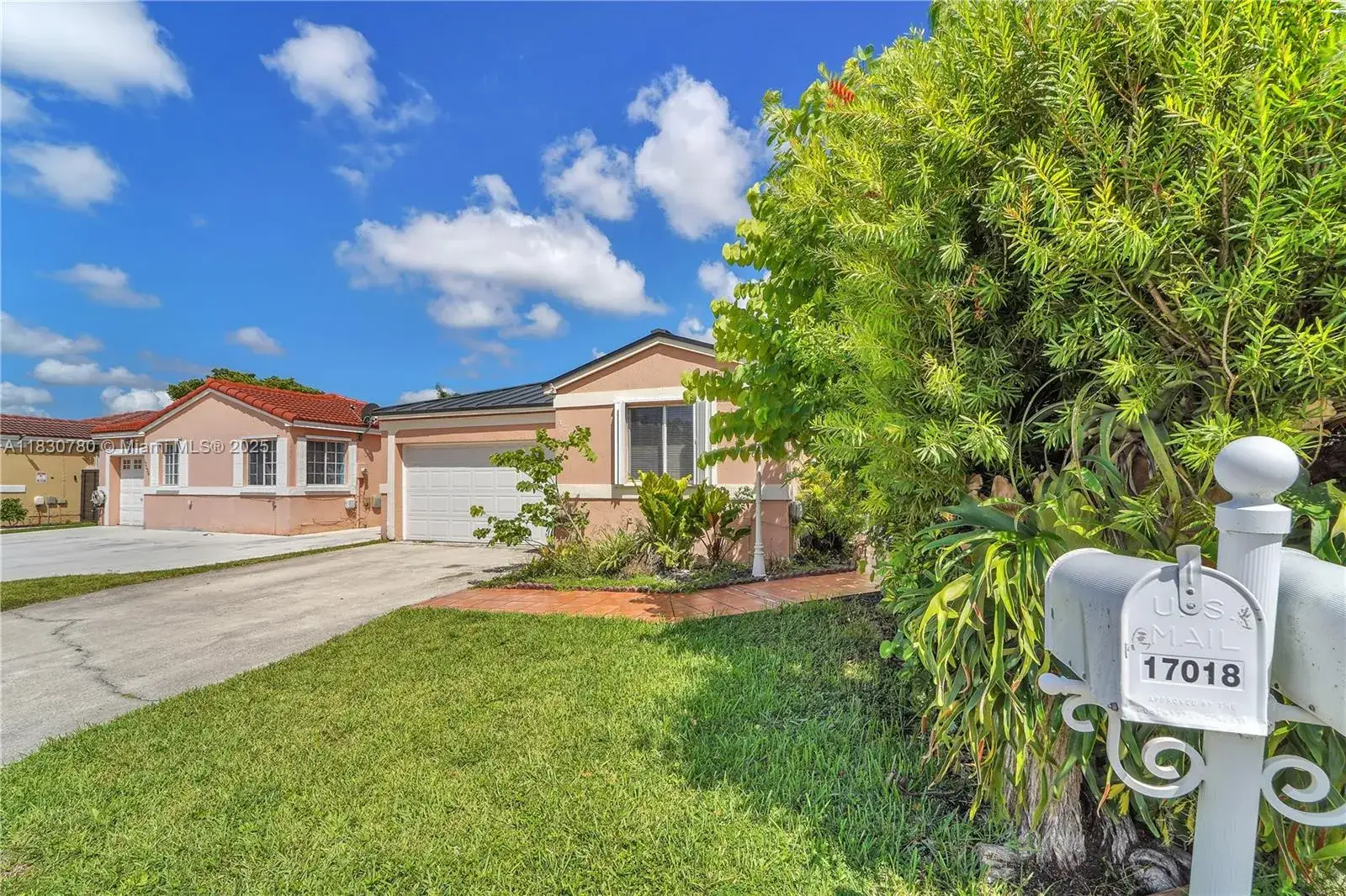 3 bedroom 2 bath Residential for sale at 17018 SW 142nd Pl, Miami FL 33177
