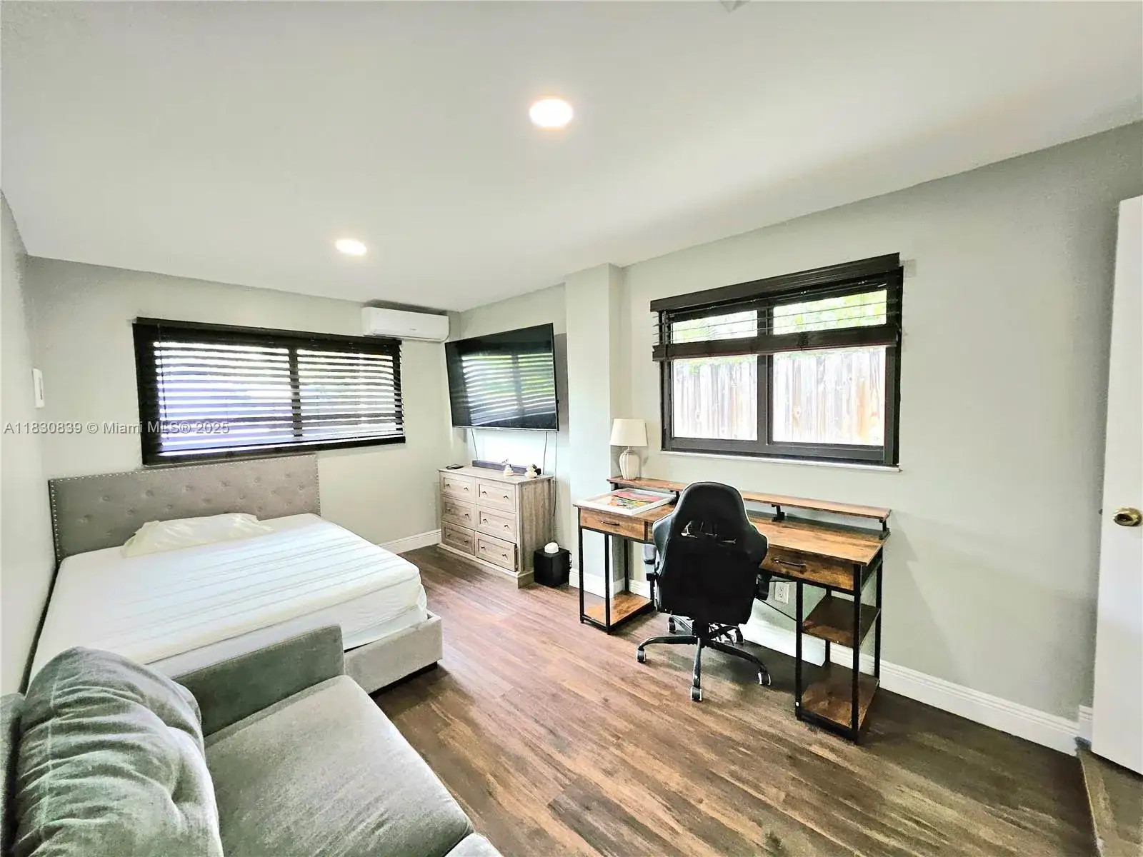 3 bedroom 2 bath Residential Lease for rent at 1728 NE 17th Ter, Fort Lauderdale FL 33305