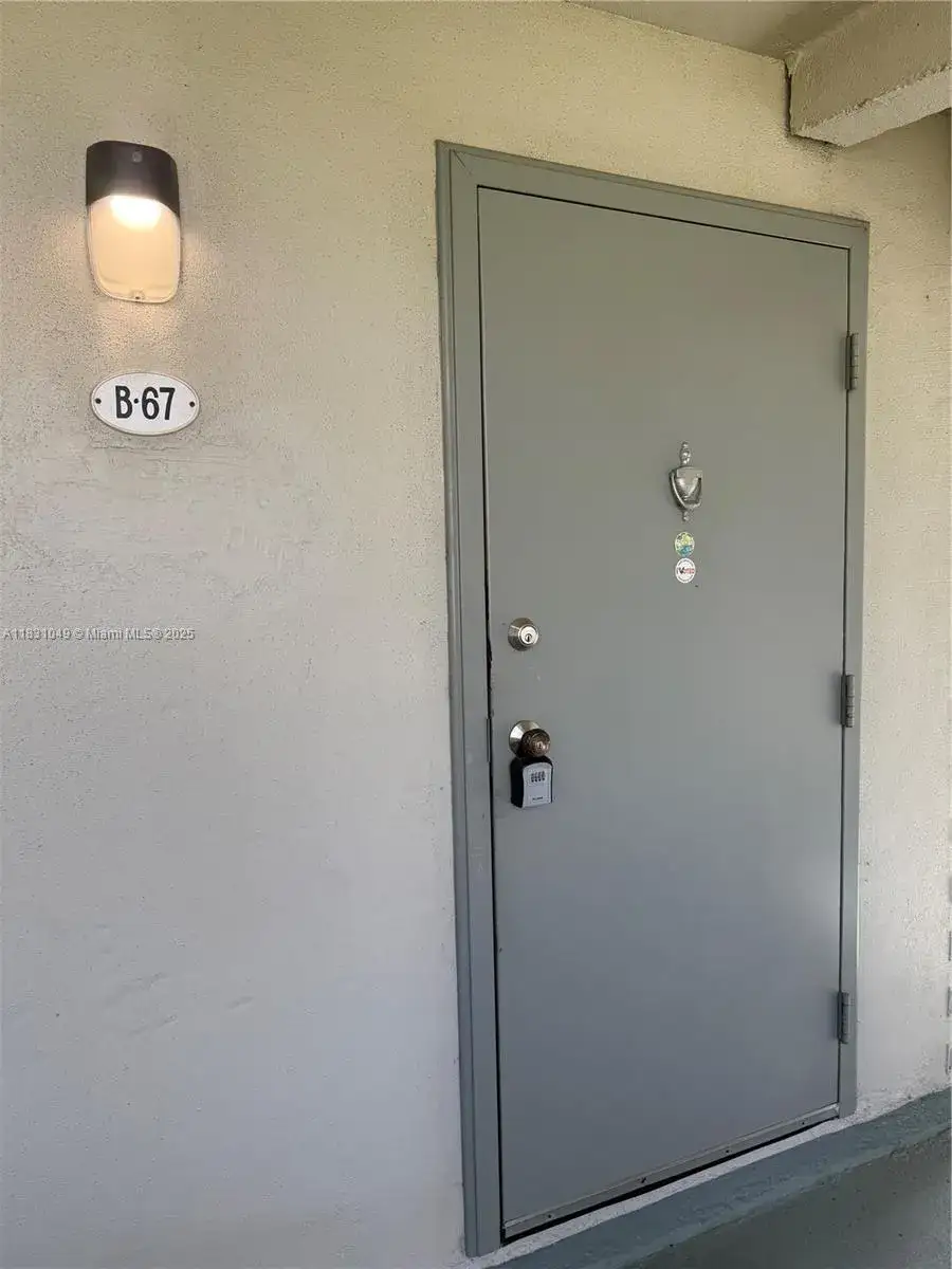 1 bedroom 1 bath Residential Lease for rent at 67 Monaco B # B, Delray Beach FL 33446