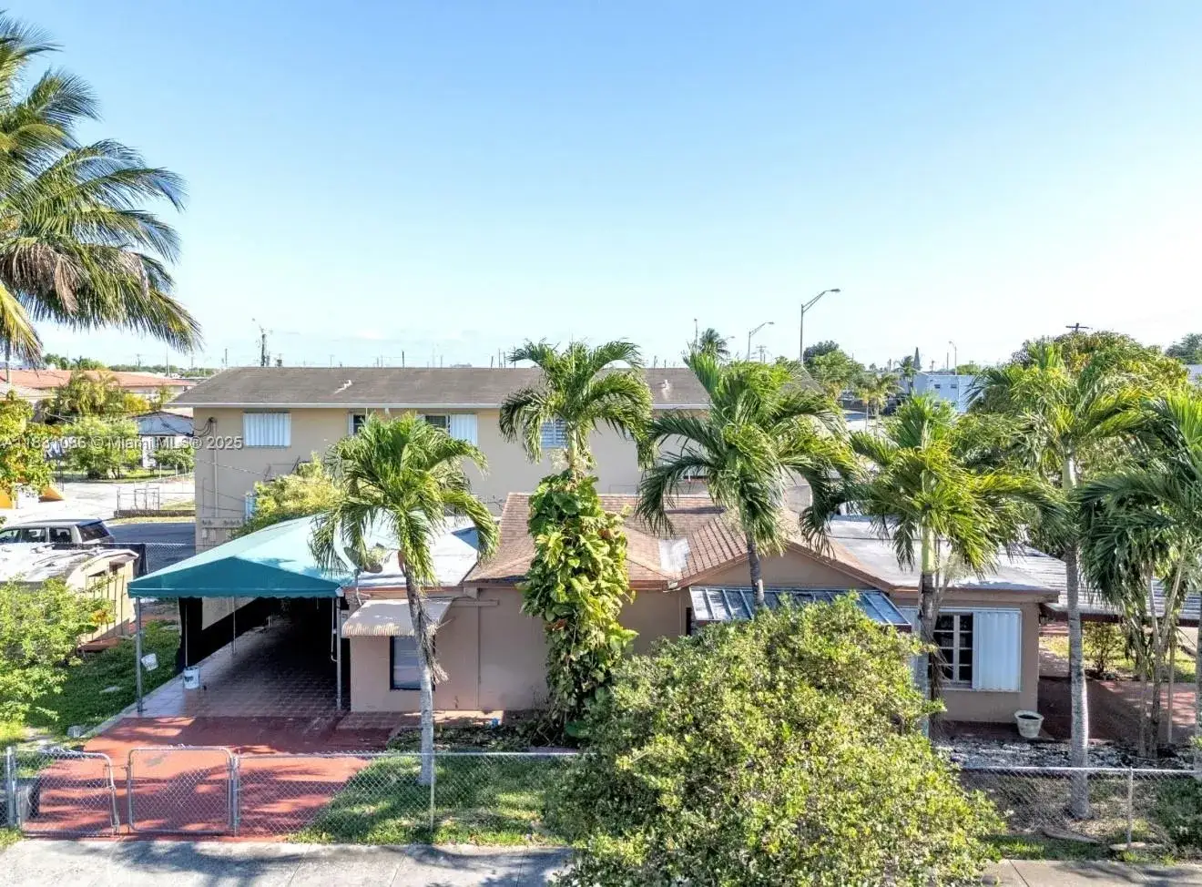 3 bedroom 2 bath Residential for sale at 190 W 27th St, Hialeah FL 33010