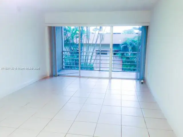 2 bedroom 2 bath Residential for sale at 4255 N University Dr # 205, Sunrise FL 33351