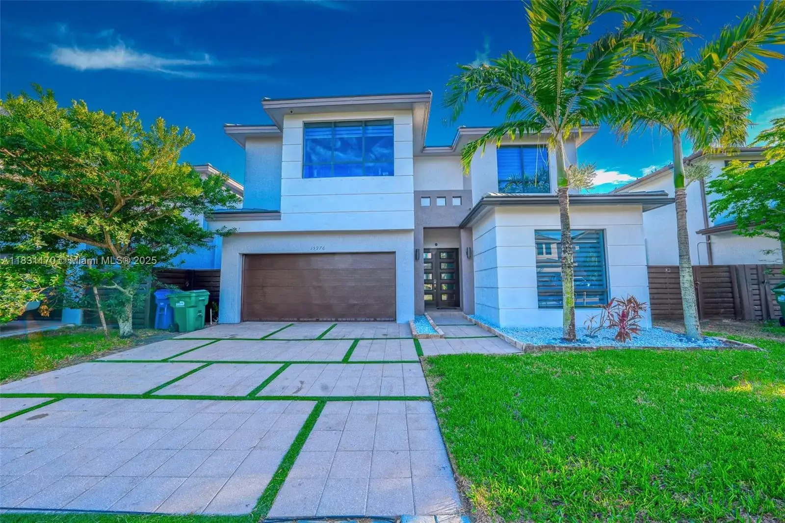 5 bedroom 3 bath Residential Lease for rent at 15976 SW 136th Ter # 15976, Miami FL 33196