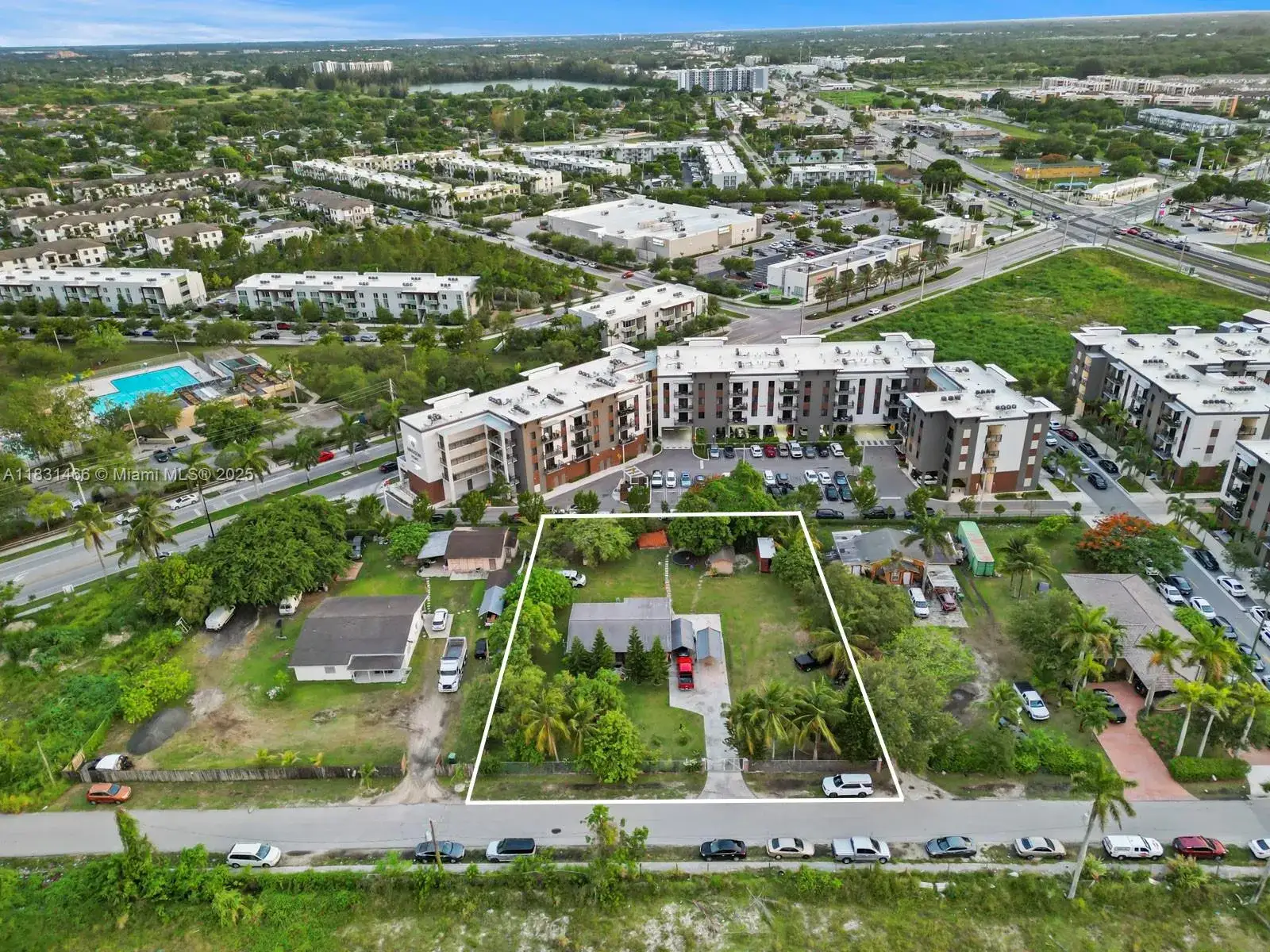 Commercial Land for sale at 14240 Henderson St, Homestead FL 33032