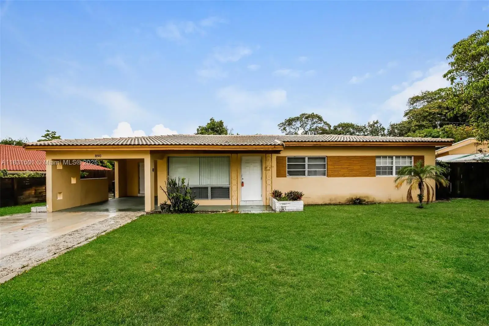 4 bedroom 3 bath Residential Lease for rent at 890 Alabama Ave, Fort Lauderdale FL 33312