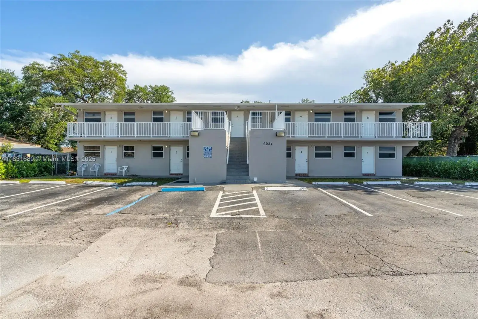 1 bedroom 1 bath Residential Lease for rent at 6034 Arthur St # 4, Hollywood FL 33024