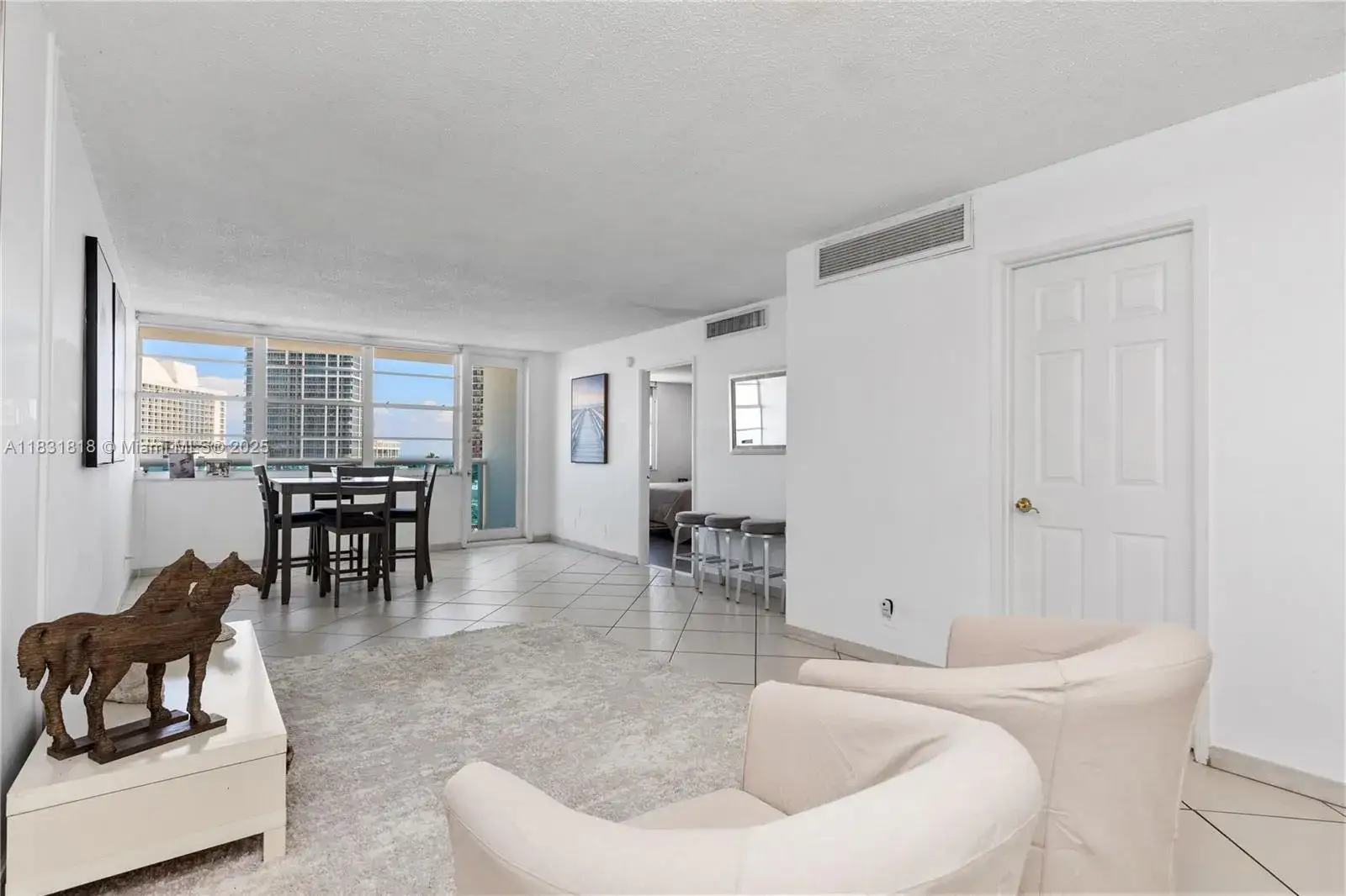 1 bedroom 1 bath Residential for sale at 6770 Indian Creek Dr # 7A, Miami Beach FL 33141