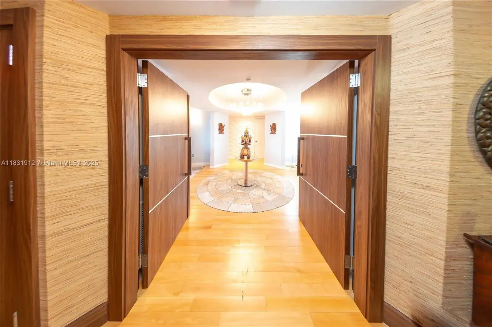 2 bedroom 2 bath Residential for sale at 18911 Collins Ave # 2004, Sunny Isles Beach FL 33160