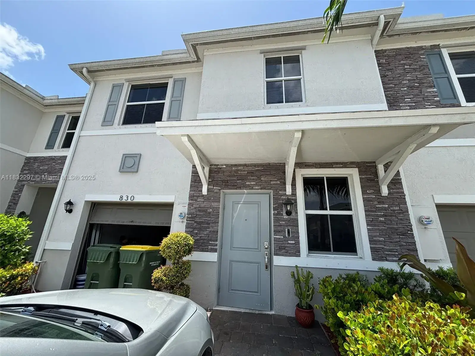 4 bedroom 2 bath Residential for sale at 830 SE 19th St, Homestead FL 33034
