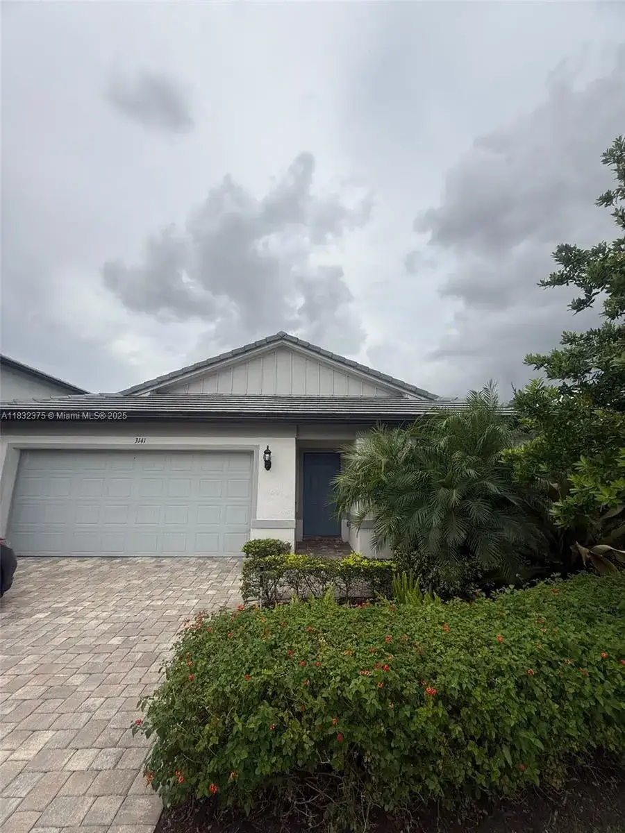 4 bedroom 2 bath Residential Lease for rent at 3141 Tamarind Dr, Lauderdale Lakes FL 33311