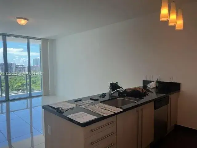 1 bedroom 1 bath Residential Lease for rent at 79 SW 12th St, Miami FL 33130