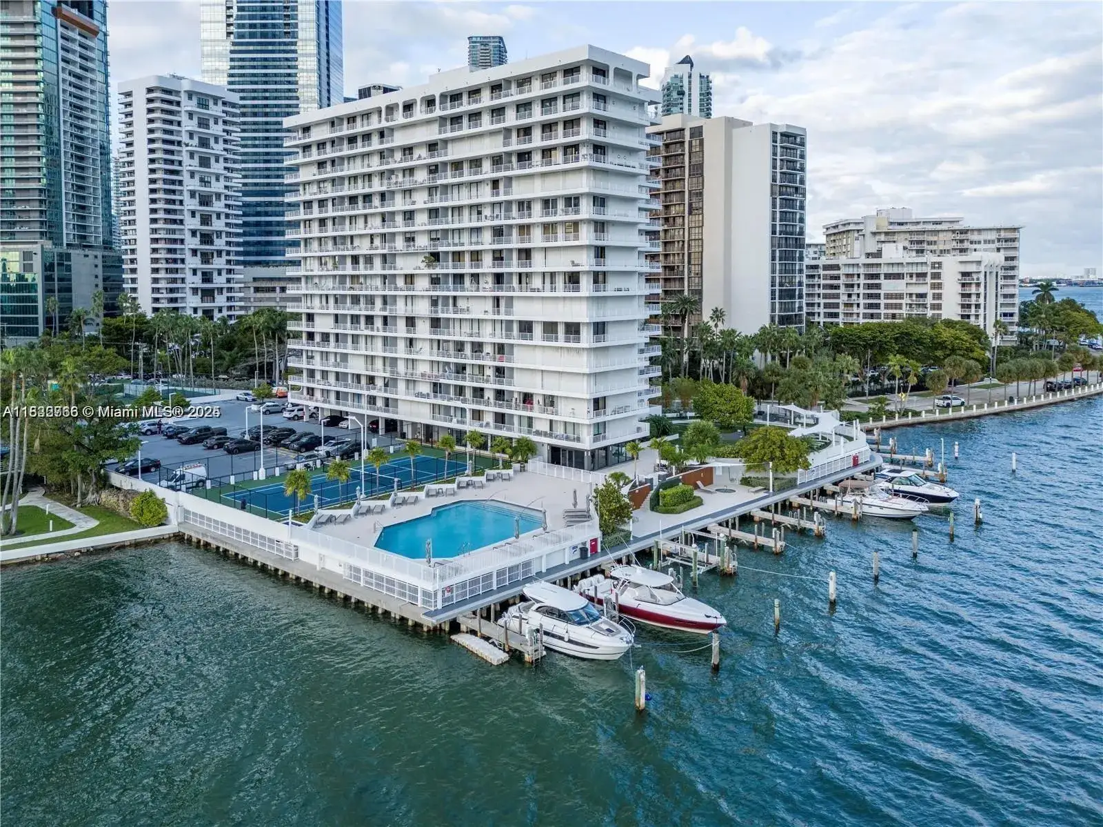 2 bedroom 2 bath Residential Lease for rent at 200 SE 15th Rd # 4K, Miami FL 33129