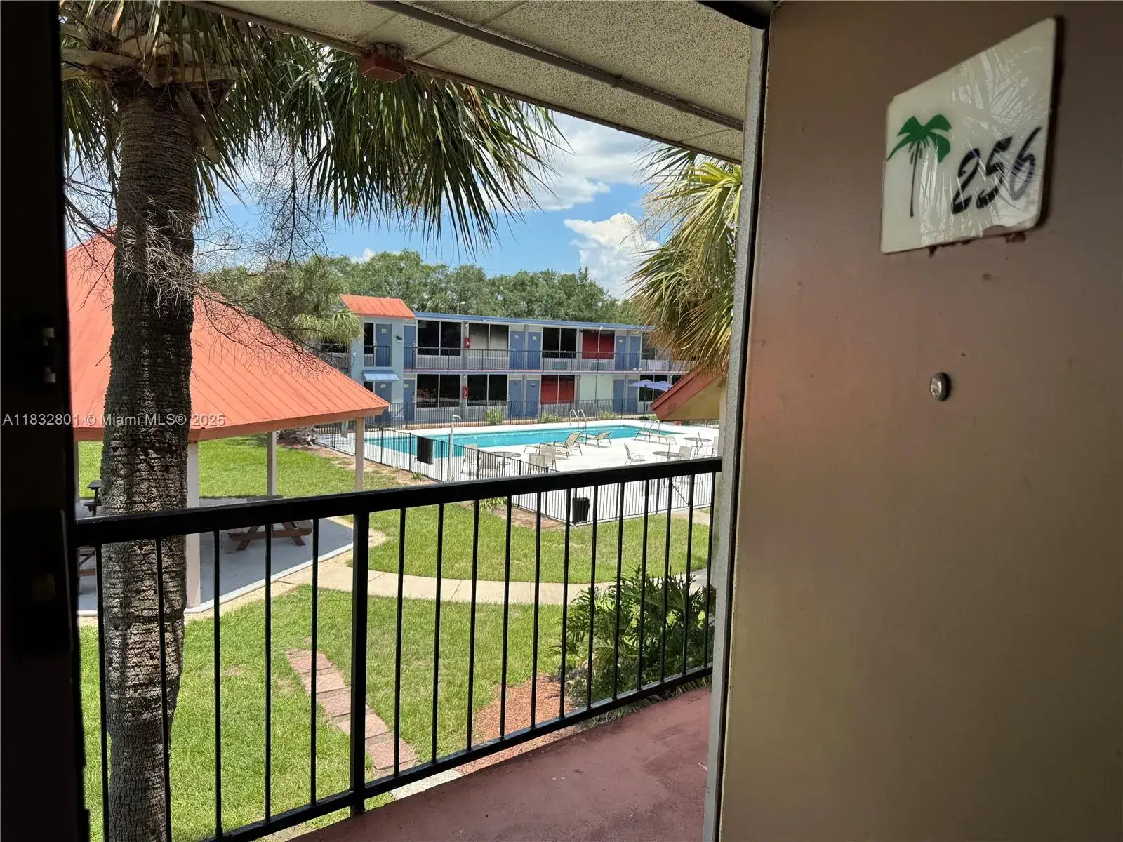 1 bedroom 1 bath Residential for sale at 43420 Highway 27 # 256, Davenport FL 33837