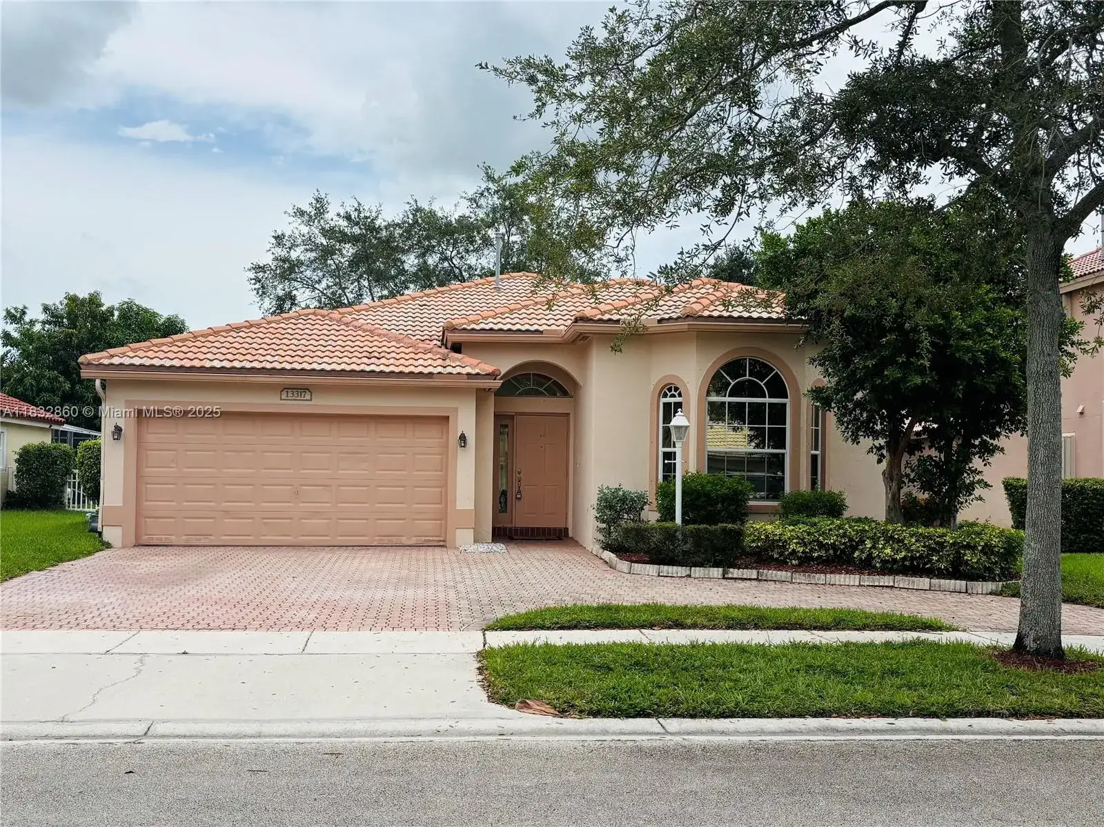 4 bedroom 3 bath Residential Lease for rent at 13317 NW 15th Ct, Pembroke Pines FL 33028