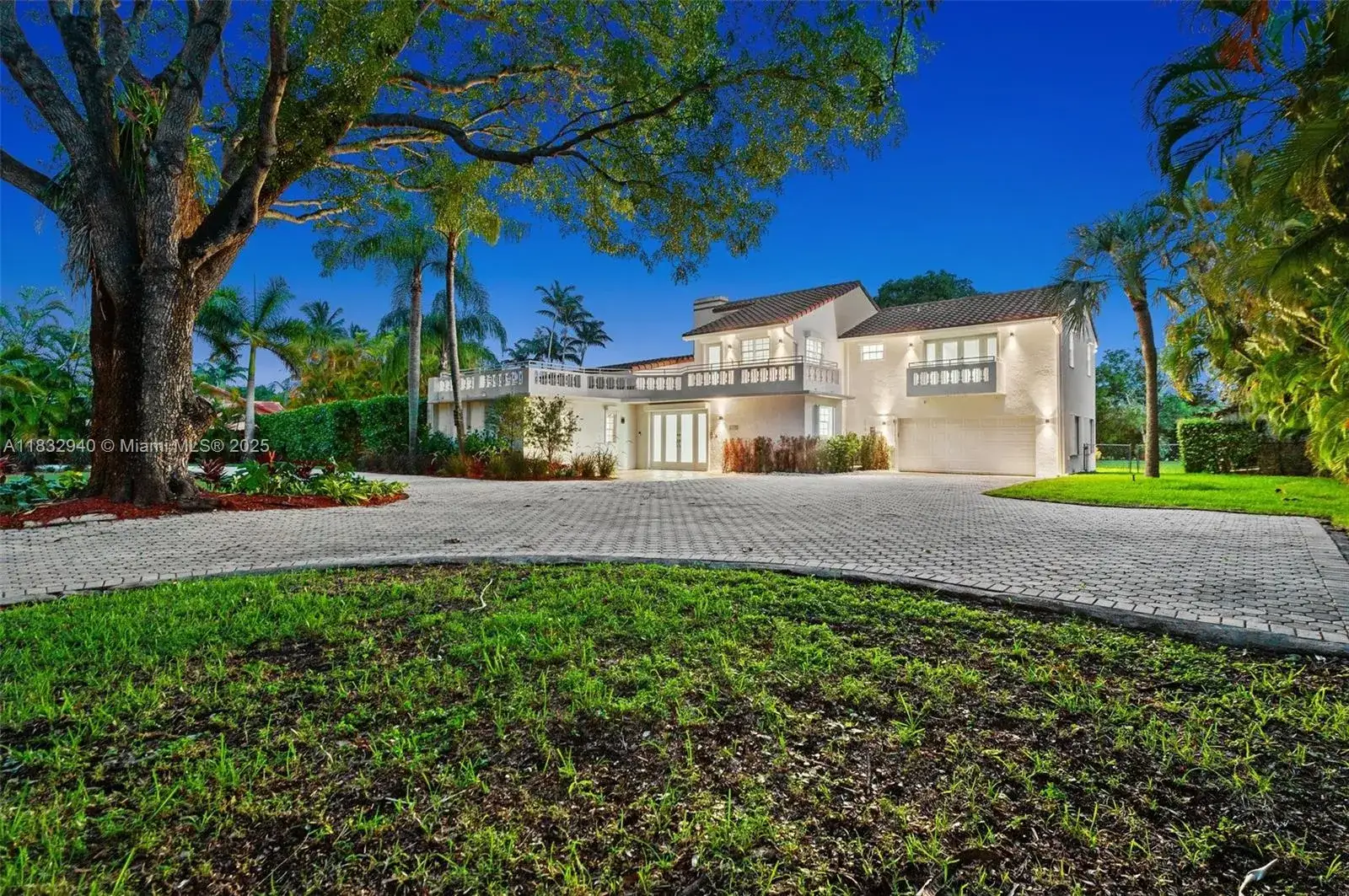 4 bedroom 4 bath Residential for sale at 8250 SW 187th St, Cutler Bay FL 33157