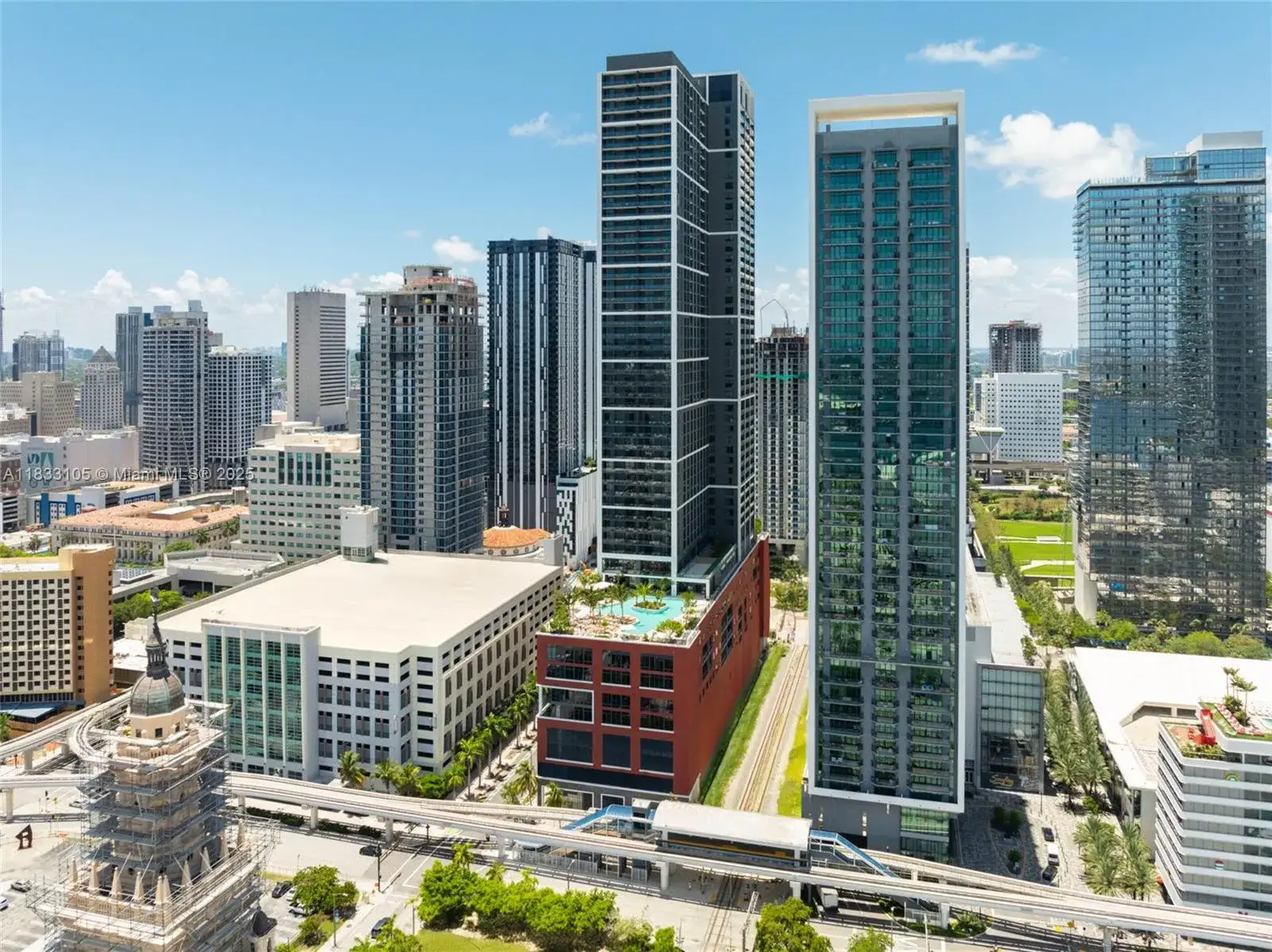 1 bedroom 1 bath Residential for sale at 601 NE 1 AVE # 3309, Miami FL 33132