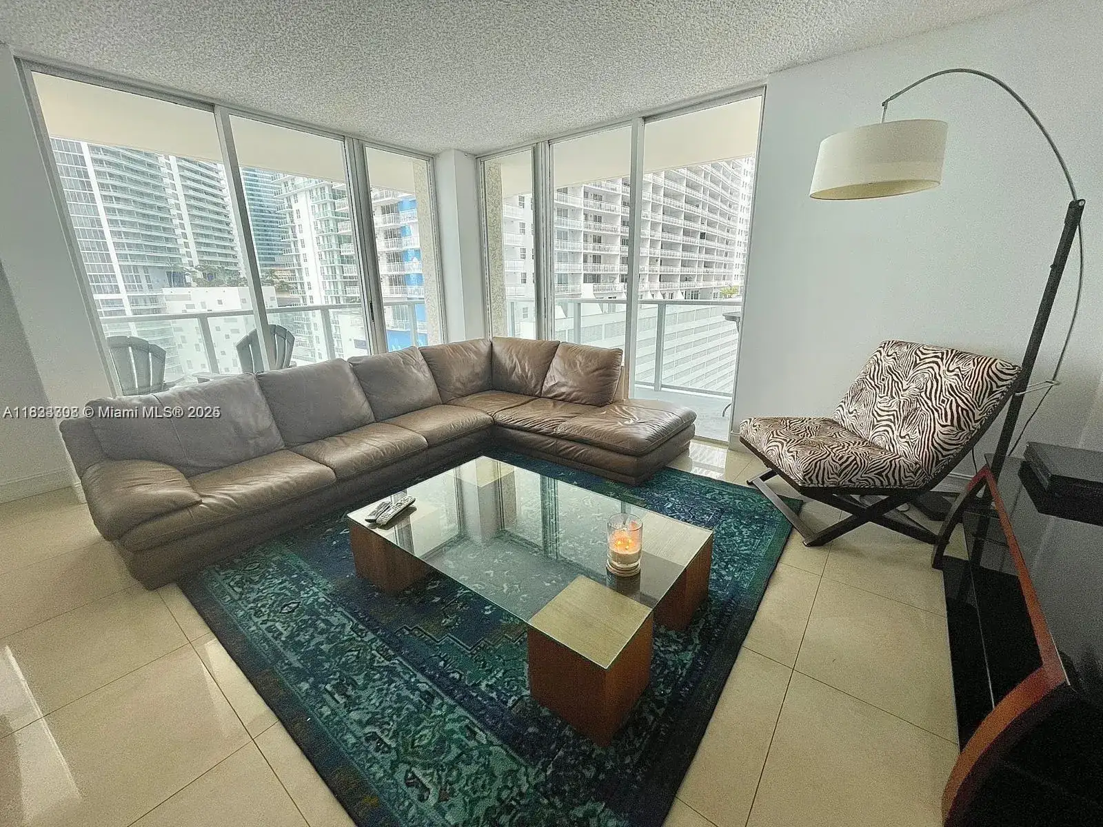 2 bedroom 2 bath Residential for sale at 1155 Brickell Bay Dr # 1401, Miami FL 33131
