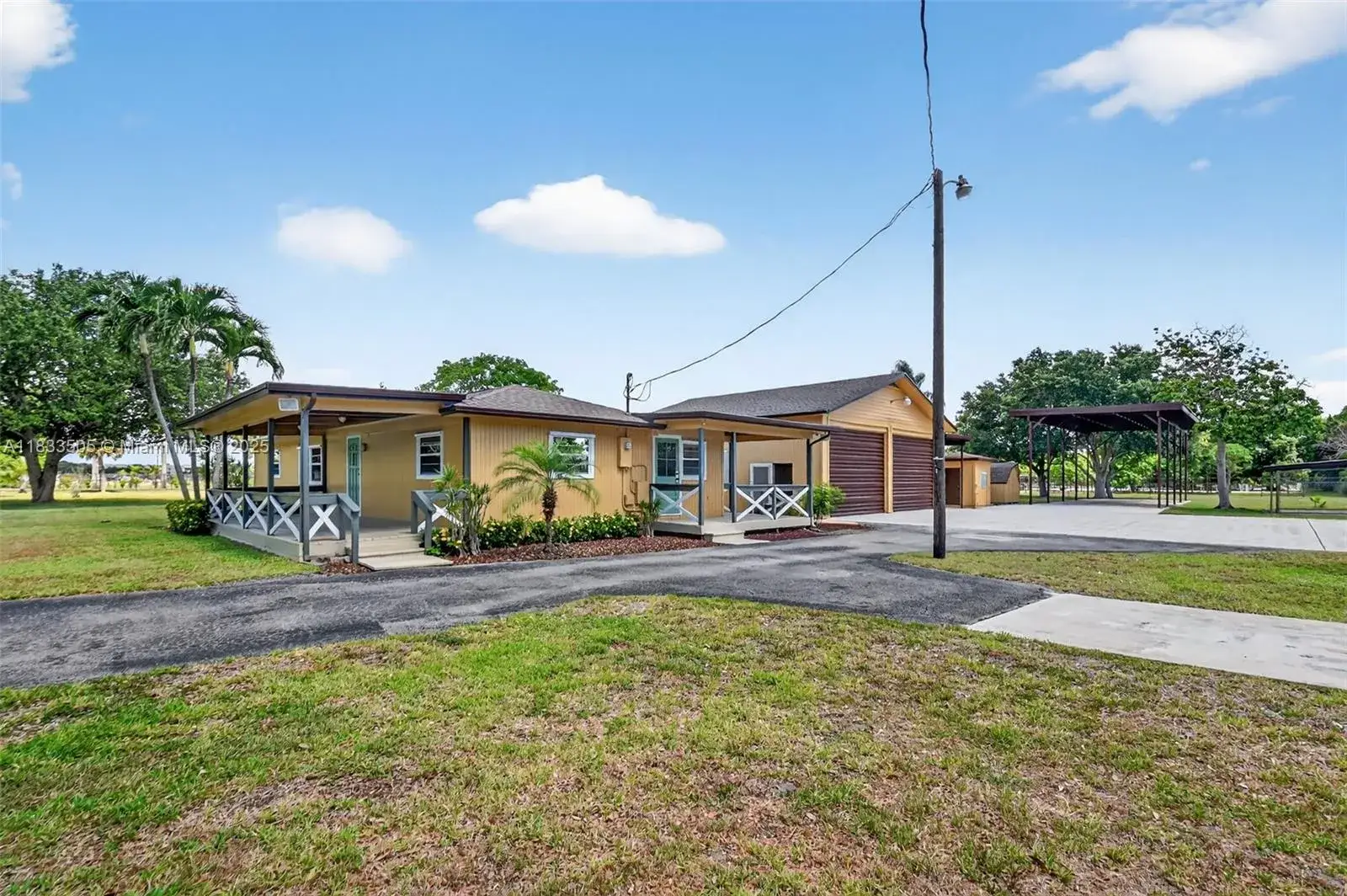 2 bedroom 2 bath Residential for sale at 4141 Nova Ln, Lake Worth FL 33462