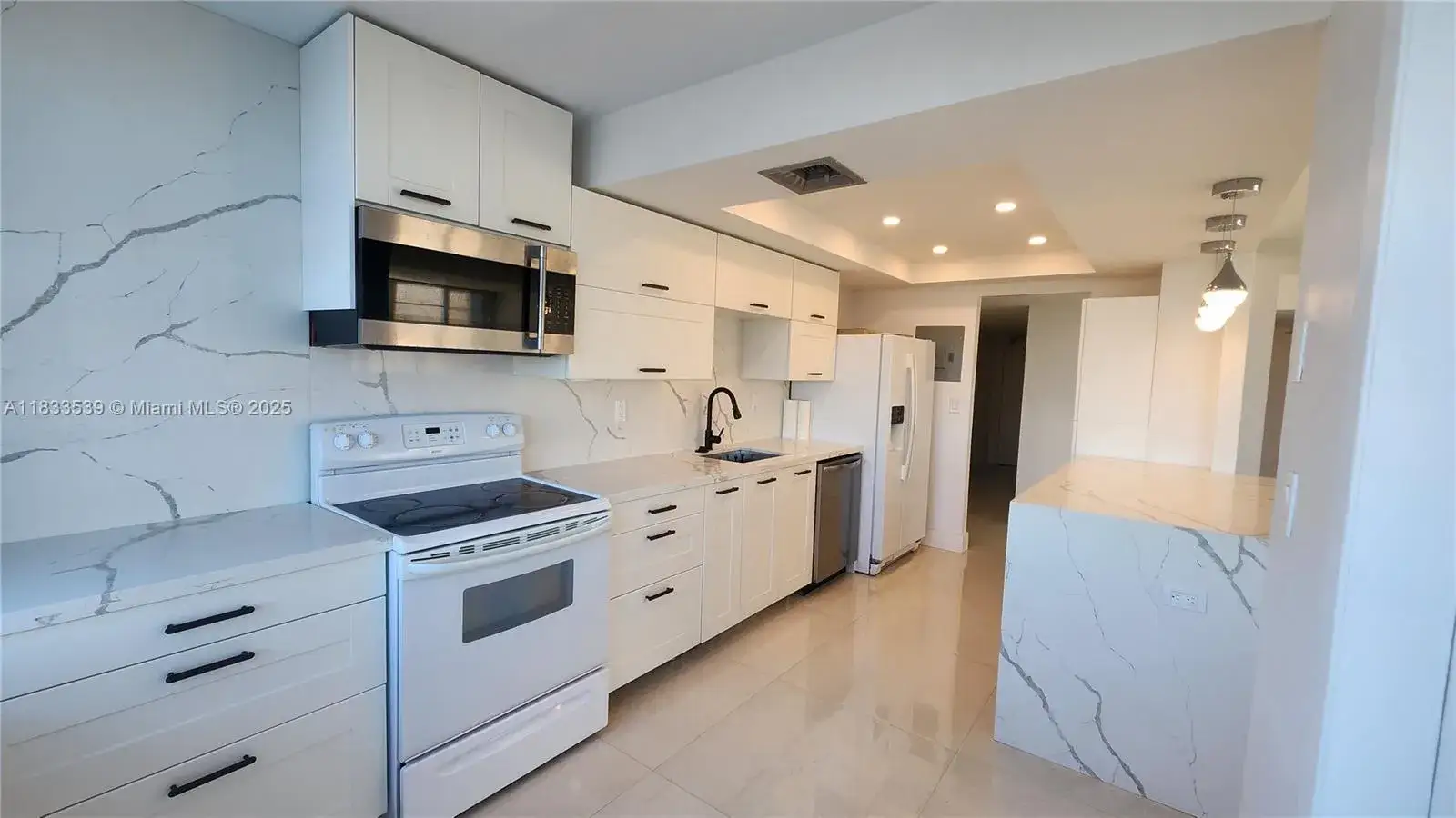 2 bedroom 2 bath Residential for sale at 18051 Biscayne Blvd # 1705, Aventura FL 33160