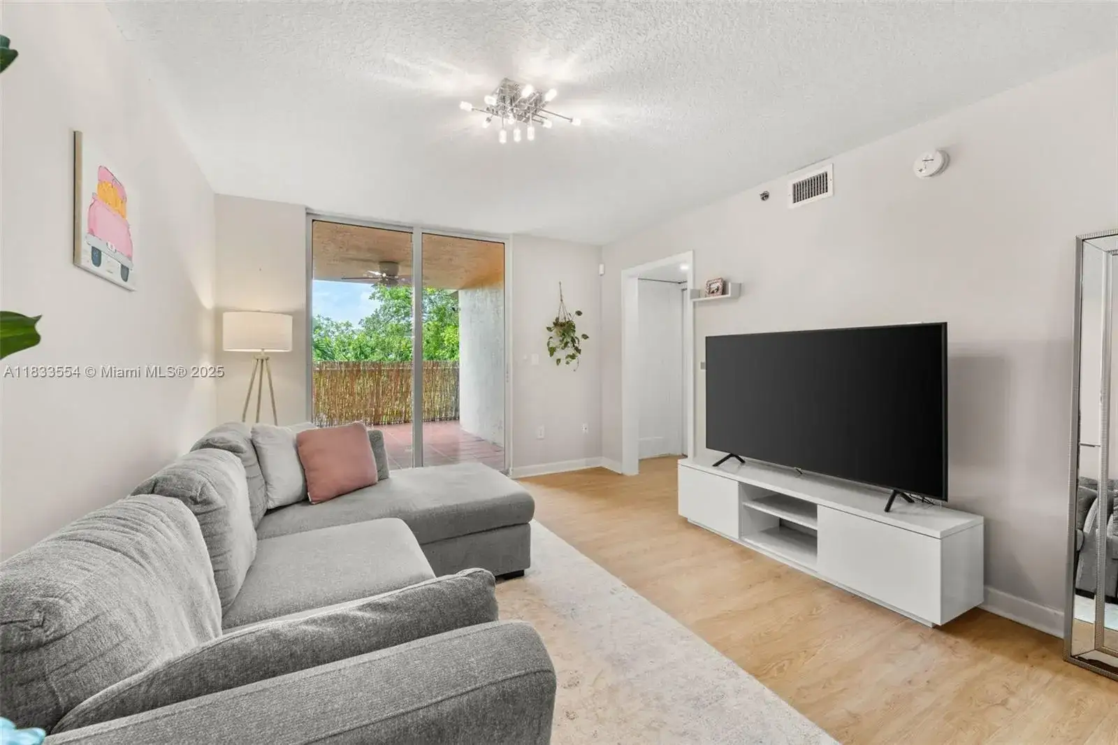 1 bedroom 1 bath Residential Lease for rent at 1650 Coral Way # 404, Miami FL 33145