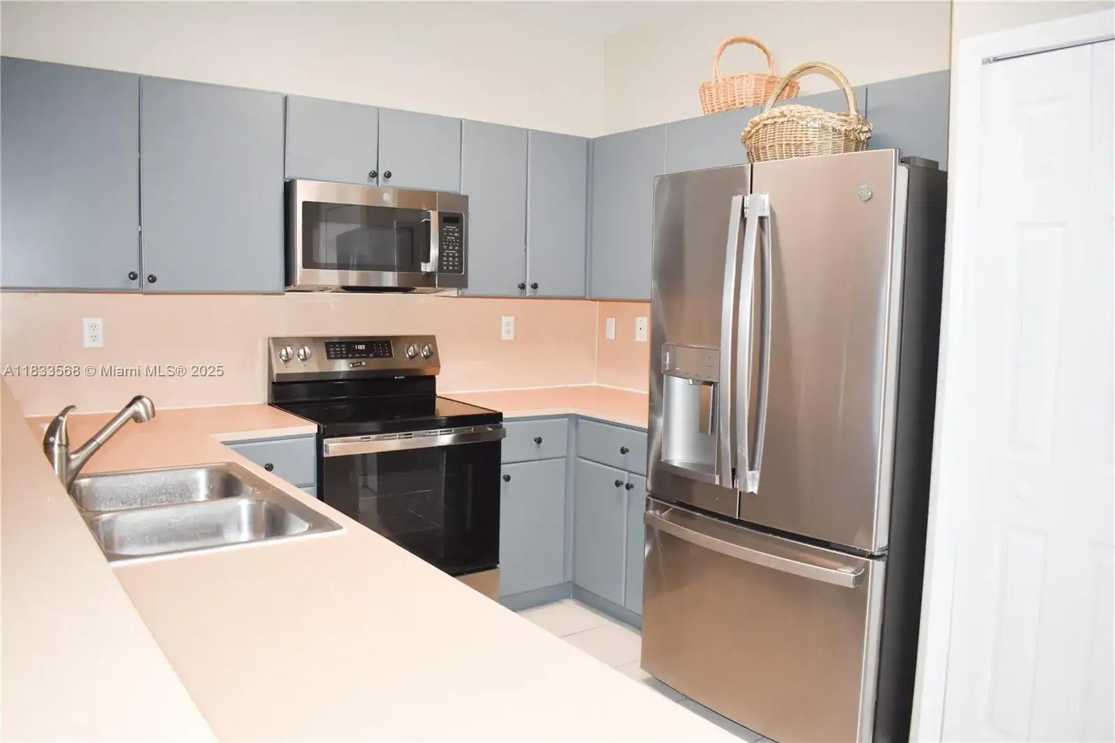 3 bedroom 3 bath Residential Lease for rent at 9123 SW 152nd Path, Miami FL 33196