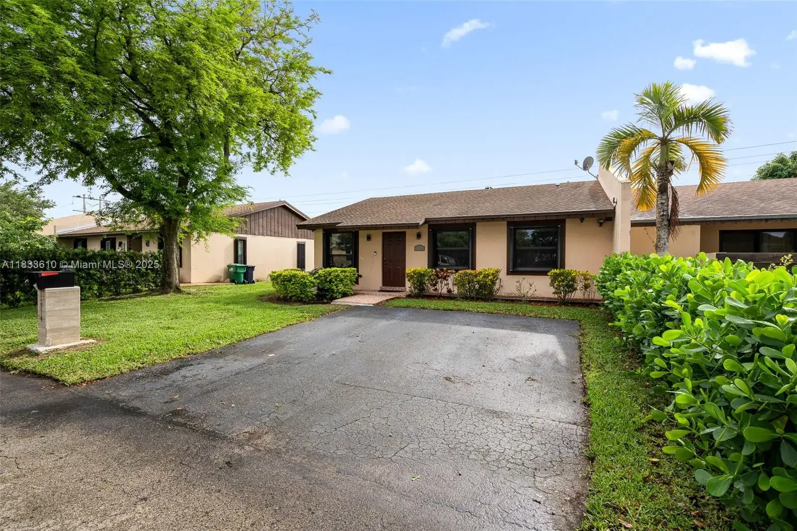 3 bedroom 2 bath Residential Lease for rent at 11914 SW 125th Pl, Miami FL 33186