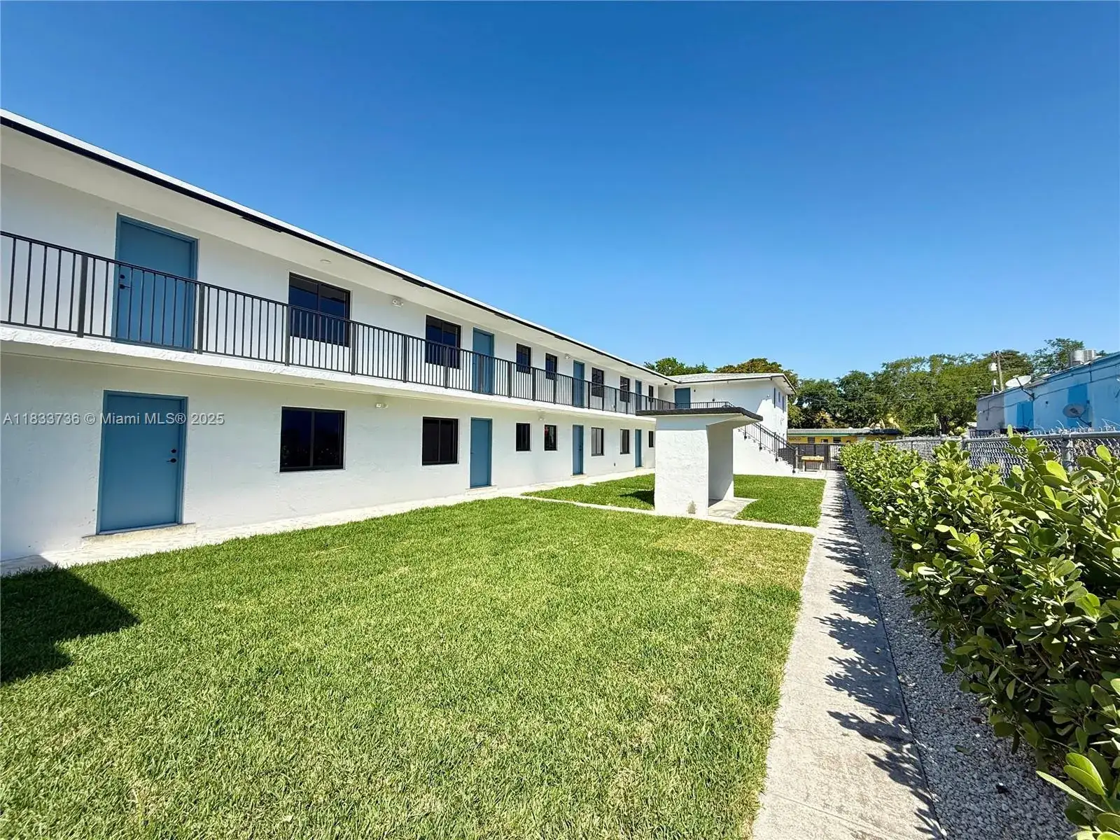 2 bedroom 1 bath Residential Lease for rent at 180 NE 57th St # 7, Miami FL 33137