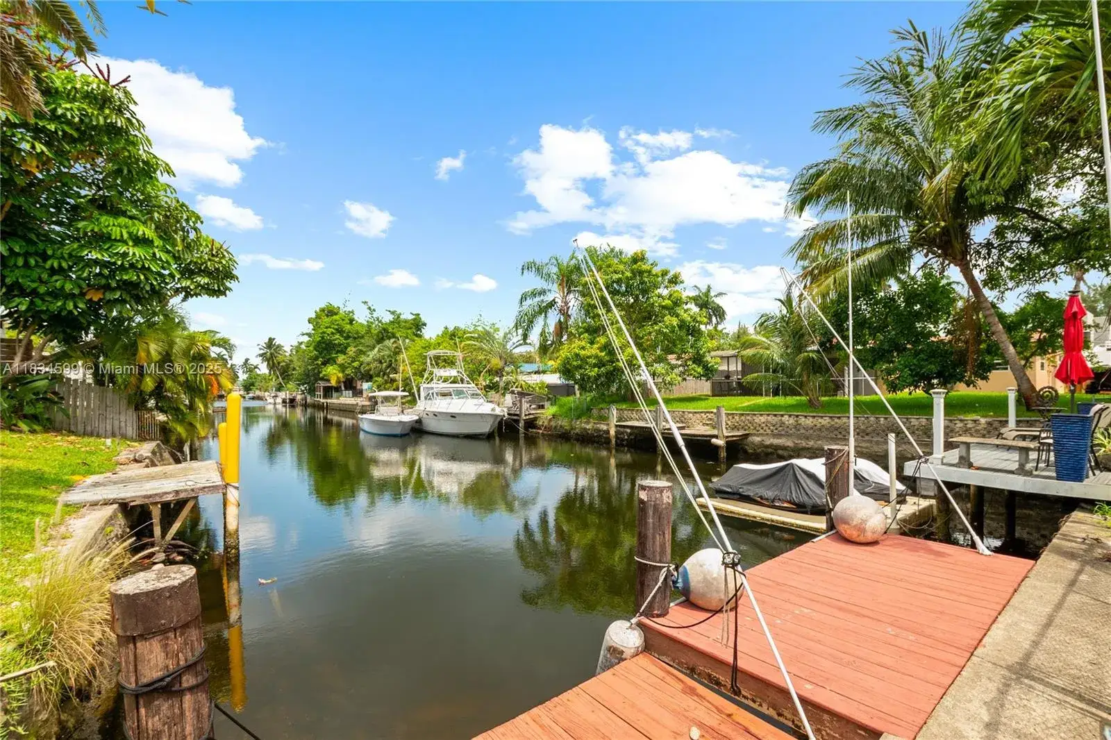 3 bedroom 2 bath Residential for sale at 4421 SW 33rd Ave, Dania Beach FL 33312