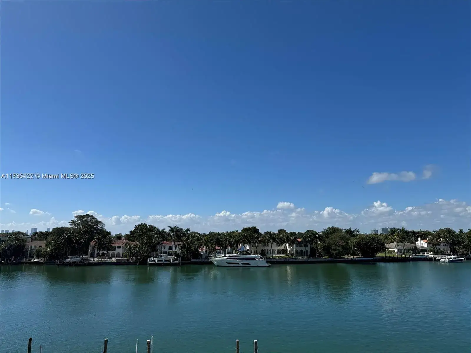2 bedroom 2 bath Residential Lease for rent at 5750 Collins Ave # 4F, Miami Beach FL 33140