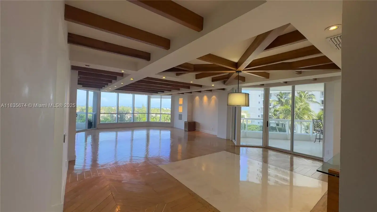 3 bedroom 3 bath Residential for sale at 21150 Point Pl # 701, Aventura FL 33180