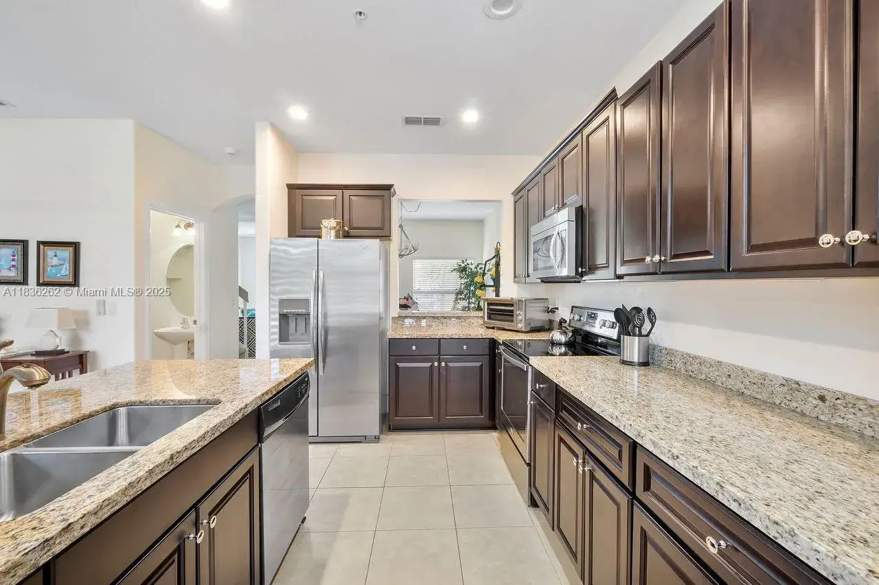 3 bedroom 2 bath Residential for sale at 2851 W Prospect Rd # 1306, Tamarac FL 33309